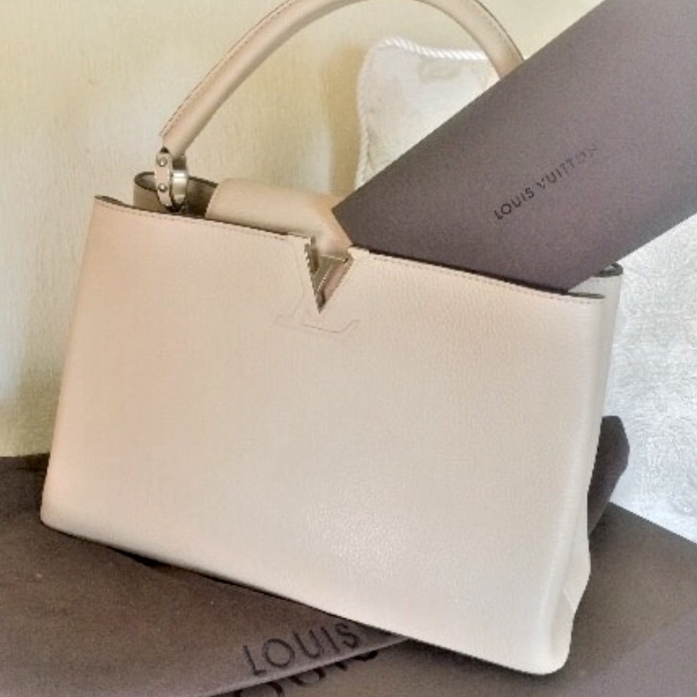 Sold locally - AUTHENTIC NEW Louis Vuitton - Picture 1 of 8